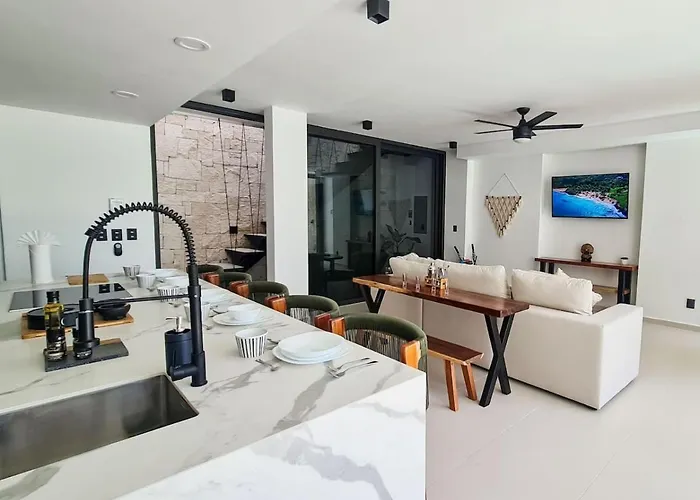 Blanca Incredible 2br - Private Pool Free Club